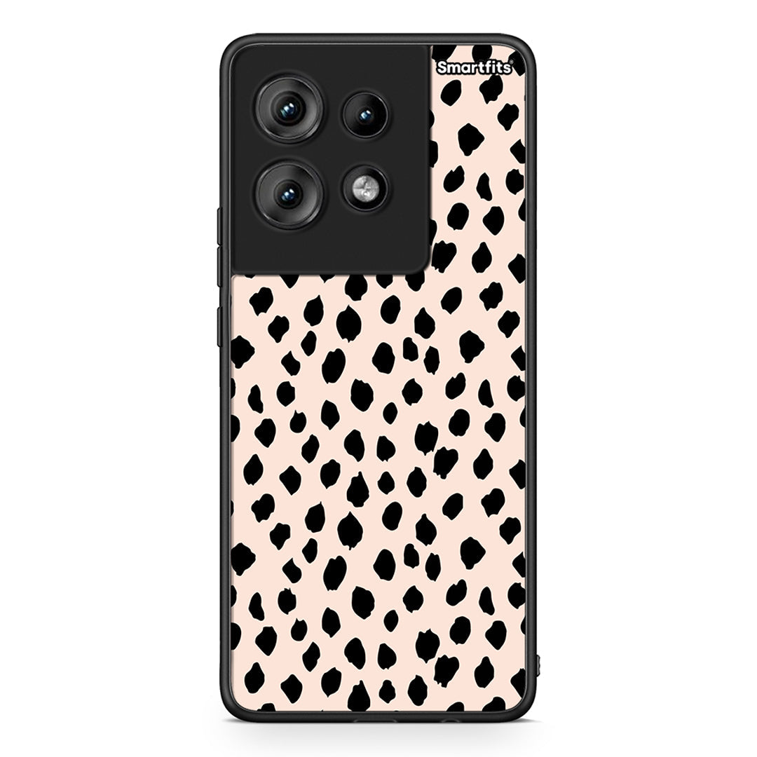 Motorola Edge 50 New Polka Dots θήκη από τη Smartfits με σχέδιο στο πίσω μέρος και μαύρο περίβλημα | Smartphone case with colorful back and black bezels by Smartfits