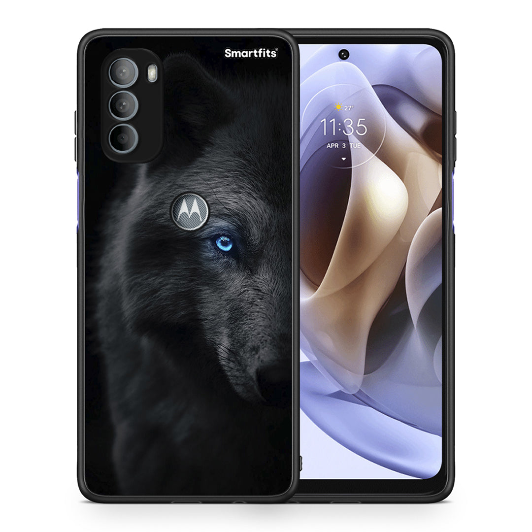 Θήκη Motorola Moto G31 Dark Wolf από τη Smartfits με σχέδιο στο πίσω μέρος και μαύρο περίβλημα | Motorola Moto G31 Dark Wolf case with colorful back and black bezels