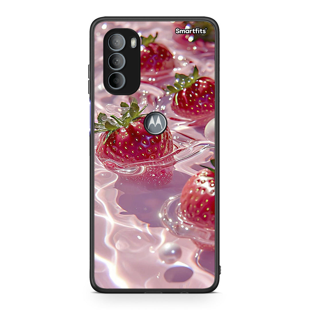 Motorola Moto G31 Juicy Strawberries θήκη από τη Smartfits με σχέδιο στο πίσω μέρος και μαύρο περίβλημα | Smartphone case with colorful back and black bezels by Smartfits