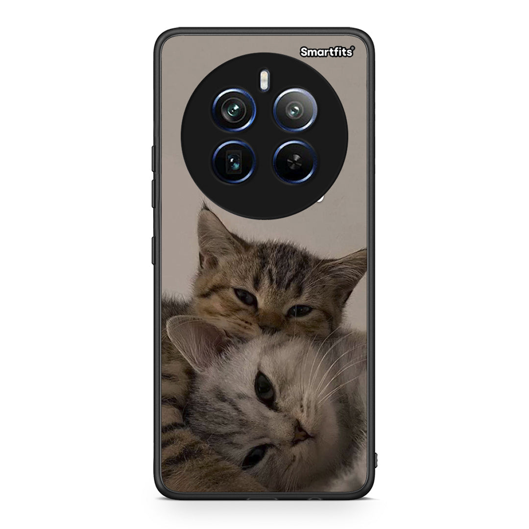 Realme 12 Pro 5G / 12 Pro+ Cats In Love Θήκη από τη Smartfits με σχέδιο στο πίσω μέρος και μαύρο περίβλημα | Smartphone case with colorful back and black bezels by Smartfits