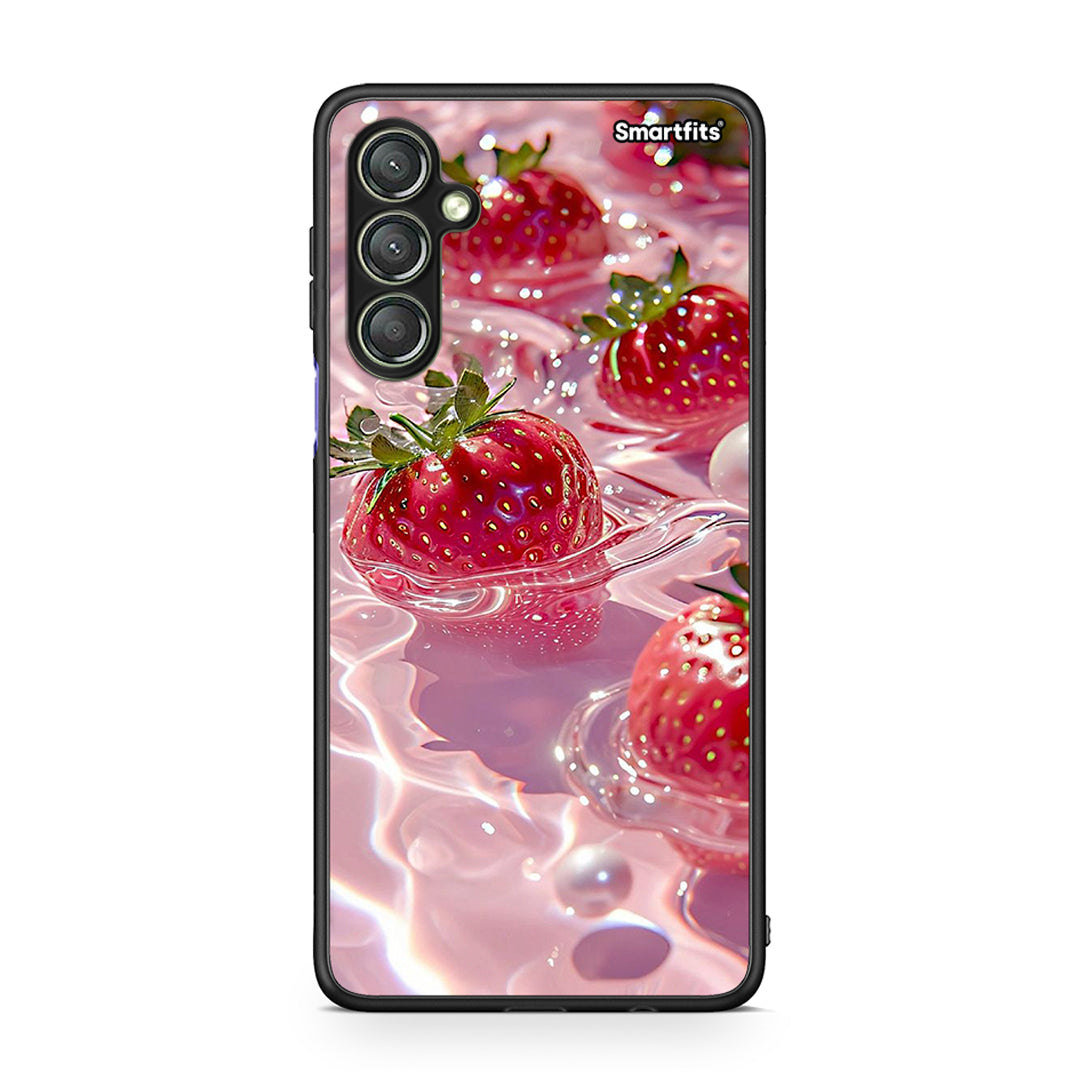 Θήκη Samsung Galaxy A24 4G Juicy Strawberries από τη Smartfits με σχέδιο στο πίσω μέρος και μαύρο περίβλημα | Samsung Galaxy A24 4G Juicy Strawberries Case with Colorful Back and Black Bezels