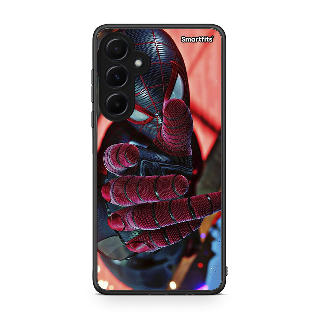 Samsung Galaxy A55 Spider Hand Θήκη από τη Smartfits με σχέδιο στο πίσω μέρος και μαύρο περίβλημα | Smartphone case with colorful back and black bezels by Smartfits