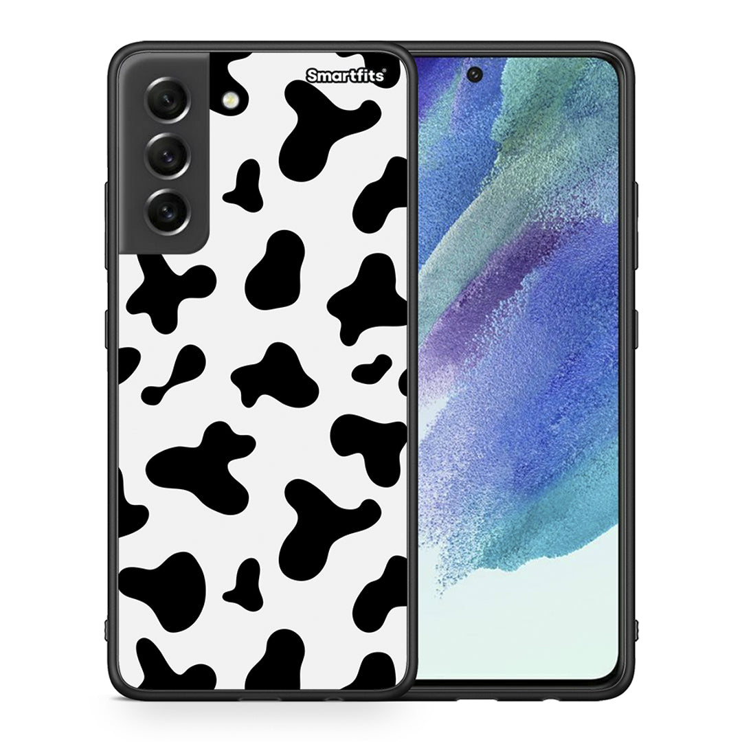 Θήκη Samsung S21 FE Cow Print από τη Smartfits με σχέδιο στο πίσω μέρος και μαύρο περίβλημα | Samsung S21 FE Cow Print case with colorful back and black bezels