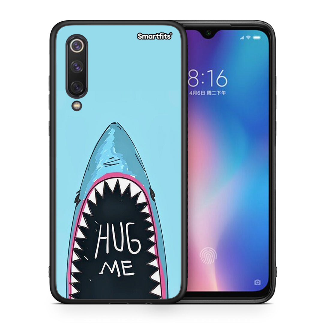 Θήκη Xiaomi Mi 9 SE Hug Me από τη Smartfits με σχέδιο στο πίσω μέρος και μαύρο περίβλημα | Xiaomi Mi 9 SE Hug Me case with colorful back and black bezels