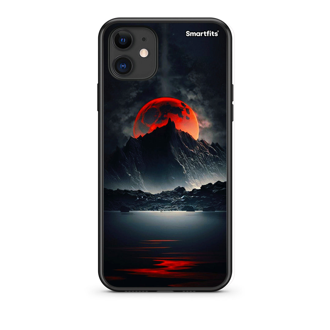 iPhone 11 Red Full Moon Θήκη από τη Smartfits με σχέδιο στο πίσω μέρος και μαύρο περίβλημα | Smartphone case with colorful back and black bezels by Smartfits