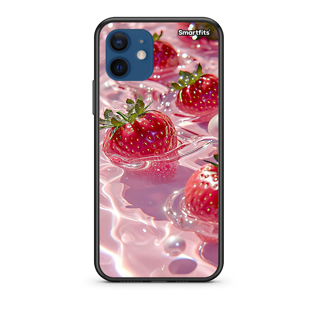 Θήκη iPhone 12 Juicy Strawberries από τη Smartfits με σχέδιο στο πίσω μέρος και μαύρο περίβλημα | iPhone 12 Juicy Strawberries case with colorful back and black bezels