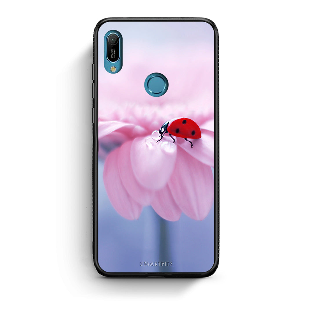 Huawei Y6 2019 Ladybug Flower θήκη από τη Smartfits με σχέδιο στο πίσω μέρος και μαύρο περίβλημα | Smartphone case with colorful back and black bezels by Smartfits