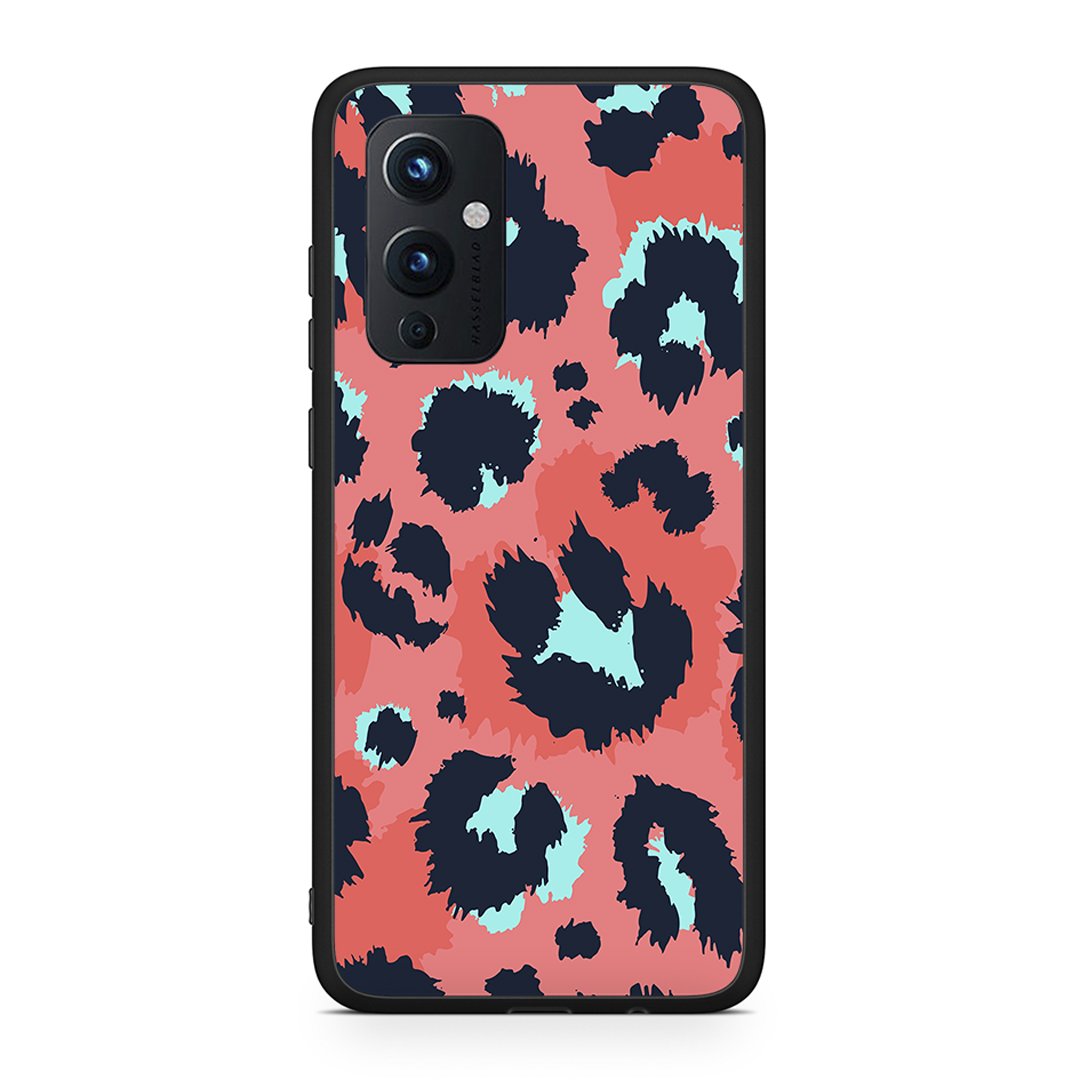 OnePlus 9 Pink Leopard Animal θήκη από τη Smartfits με σχέδιο στο πίσω μέρος και μαύρο περίβλημα | Smartphone case with colorful back and black bezels by Smartfits