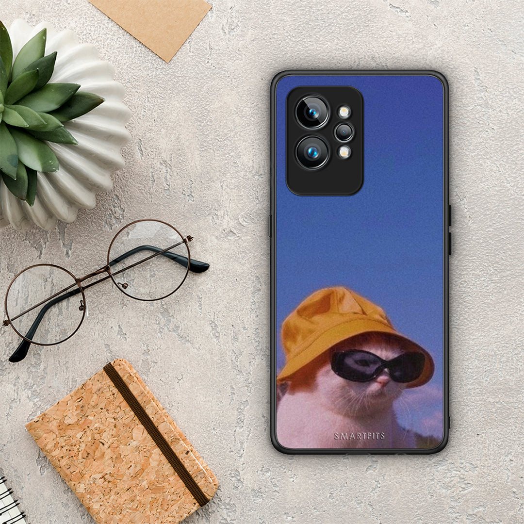 Θήκη Realme GT2 Pro Cat Diva από τη Smartfits με σχέδιο στο πίσω μέρος και μαύρο περίβλημα | Realme GT2 Pro Cat Diva Case with Colorful Back and Black Bezels