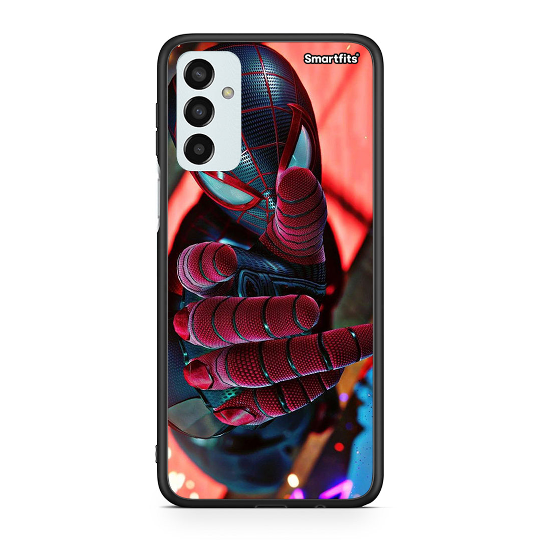 Samsung M13 Spider Hand θήκη από τη Smartfits με σχέδιο στο πίσω μέρος και μαύρο περίβλημα | Smartphone case with colorful back and black bezels by Smartfits