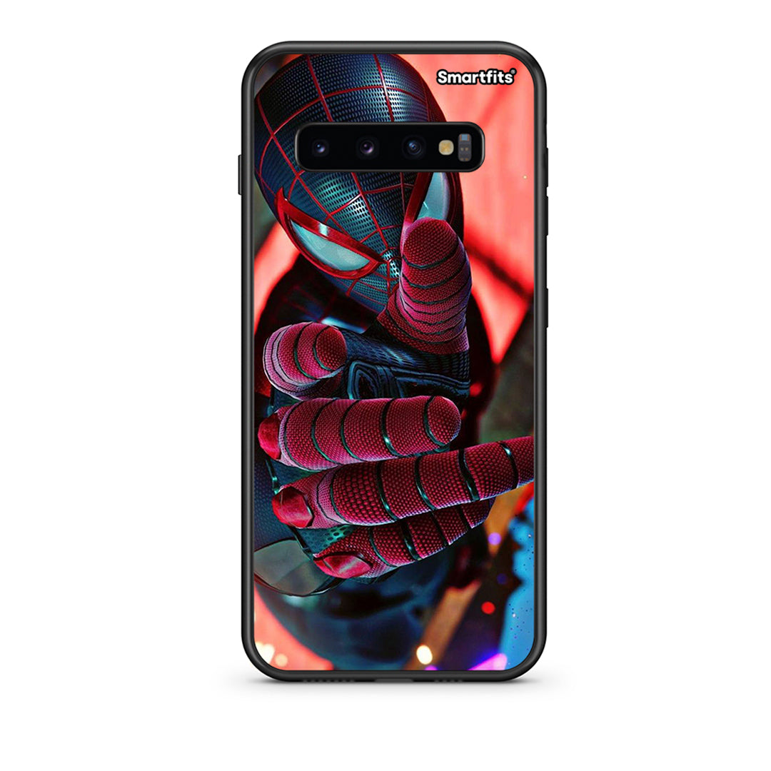 samsung s10 plus Spider Hand Θήκη από τη Smartfits με σχέδιο στο πίσω μέρος και μαύρο περίβλημα | Smartphone case with colorful back and black bezels by Smartfits