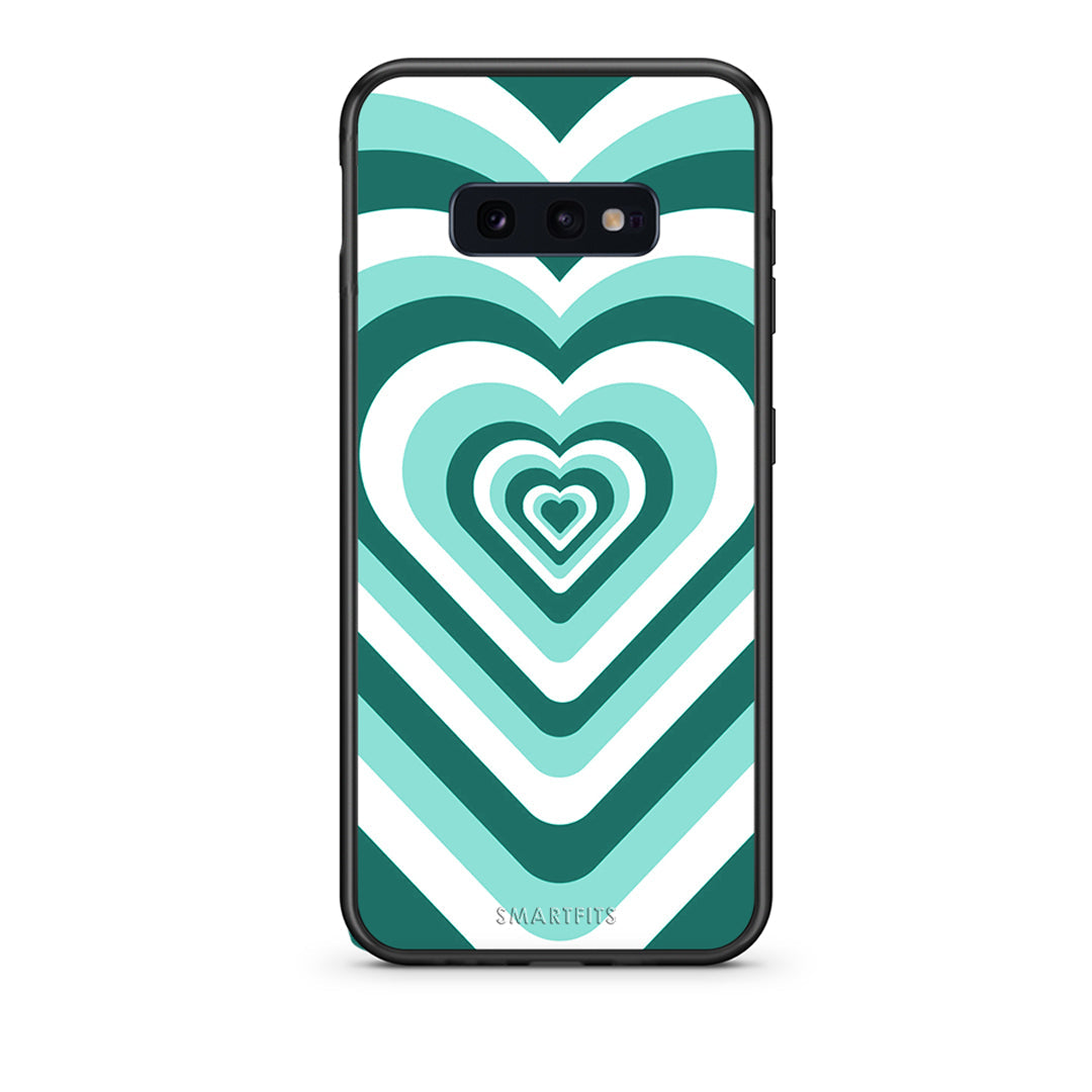 samsung s10e Green Hearts θήκη από τη Smartfits με σχέδιο στο πίσω μέρος και μαύρο περίβλημα | Smartphone case with colorful back and black bezels by Smartfits
