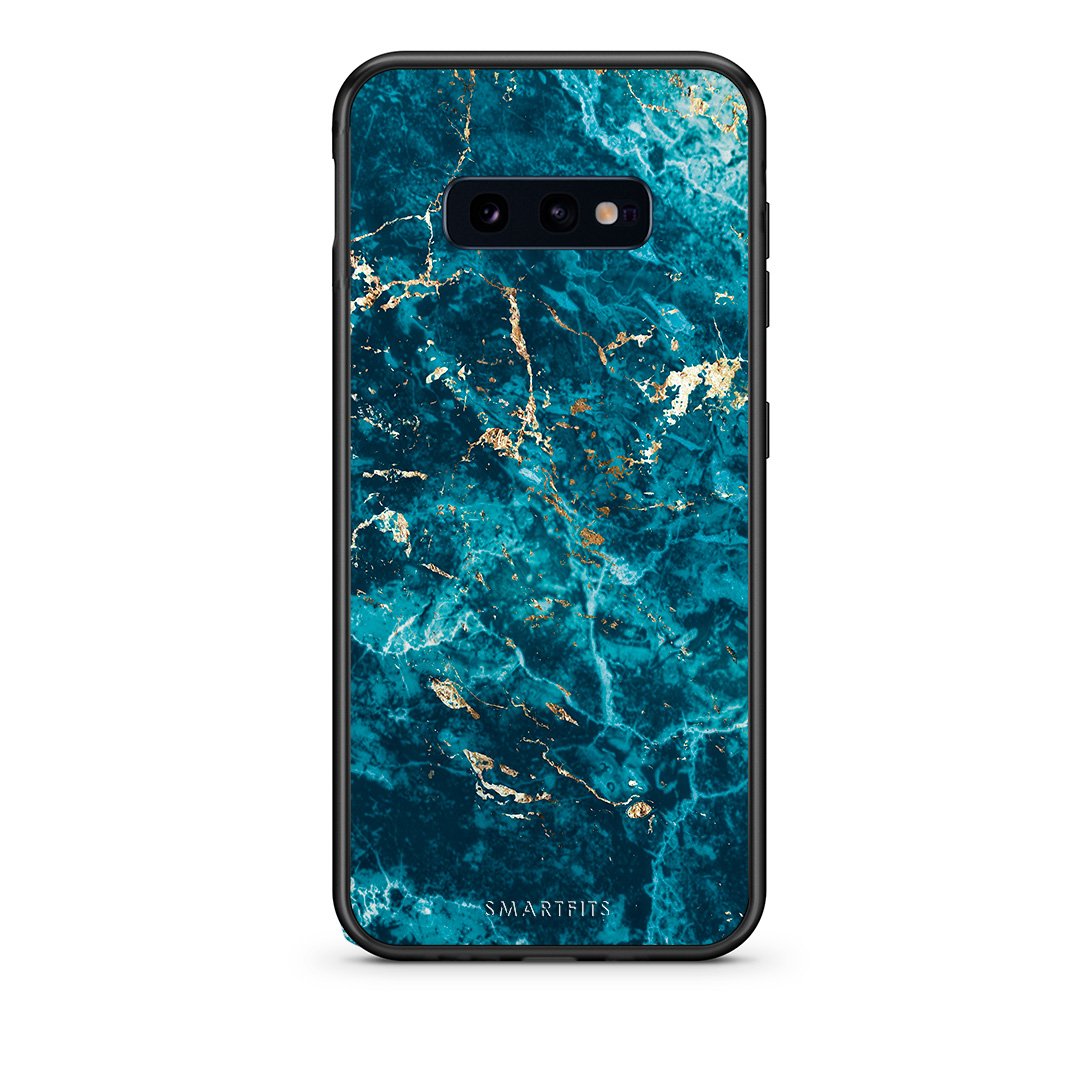 samsung s10e Marble Blue θήκη από τη Smartfits με σχέδιο στο πίσω μέρος και μαύρο περίβλημα | Smartphone case with colorful back and black bezels by Smartfits