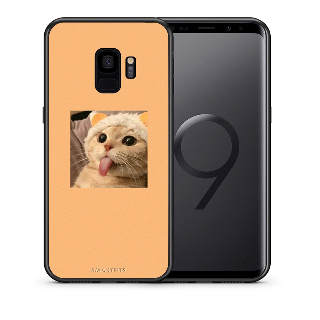 Θήκη Samsung S9 Cat Tongue από τη Smartfits με σχέδιο στο πίσω μέρος και μαύρο περίβλημα | Samsung S9 Cat Tongue case with colorful back and black bezels