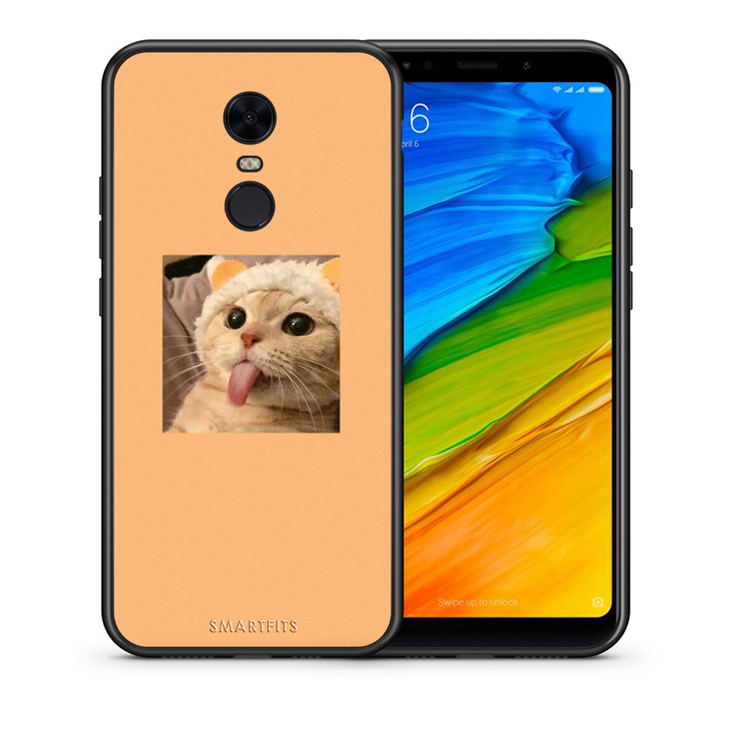 Θήκη Xiaomi Redmi 5 Plus Cat Tongue από τη Smartfits με σχέδιο στο πίσω μέρος και μαύρο περίβλημα | Xiaomi Redmi 5 Plus Cat Tongue case with colorful back and black bezels