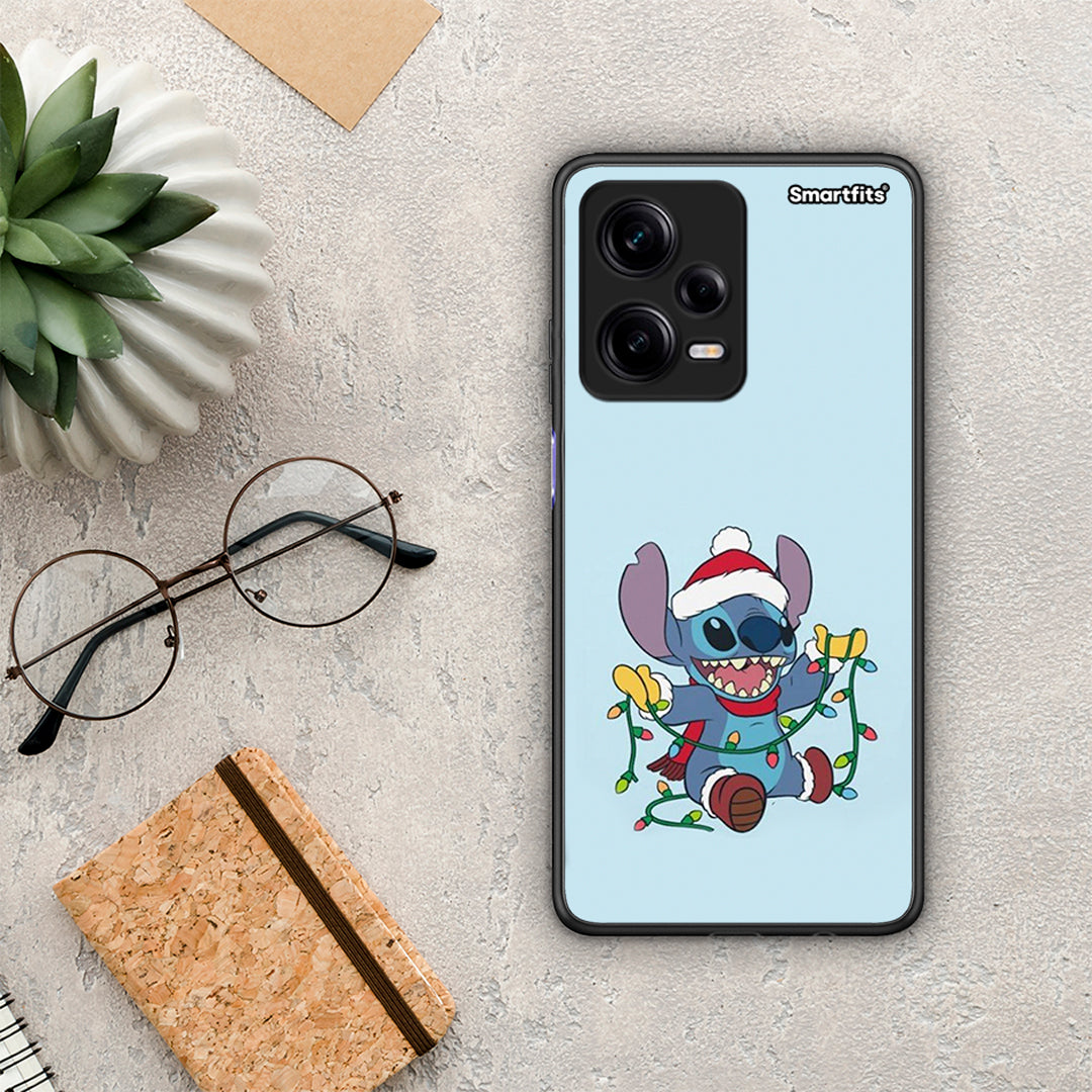 Θήκη Xiaomi Redmi Note 12 Pro 5G Santa Stich από τη Smartfits με σχέδιο στο πίσω μέρος και μαύρο περίβλημα | Xiaomi Redmi Note 12 Pro 5G Santa Stich Case with Colorful Back and Black Bezels