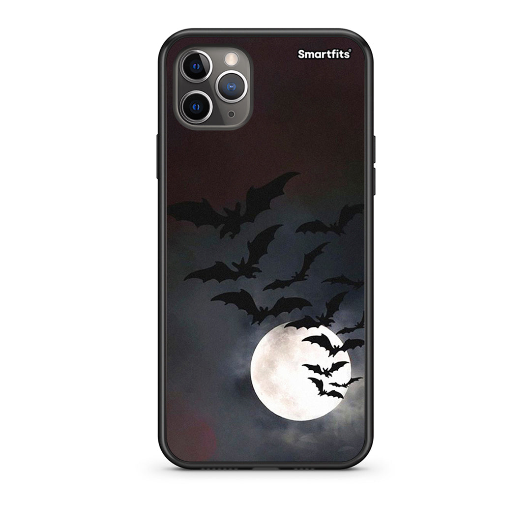 iPhone 11 Pro Halloween Bat Night Θήκη από τη Smartfits με σχέδιο στο πίσω μέρος και μαύρο περίβλημα | Smartphone case with colorful back and black bezels by Smartfits