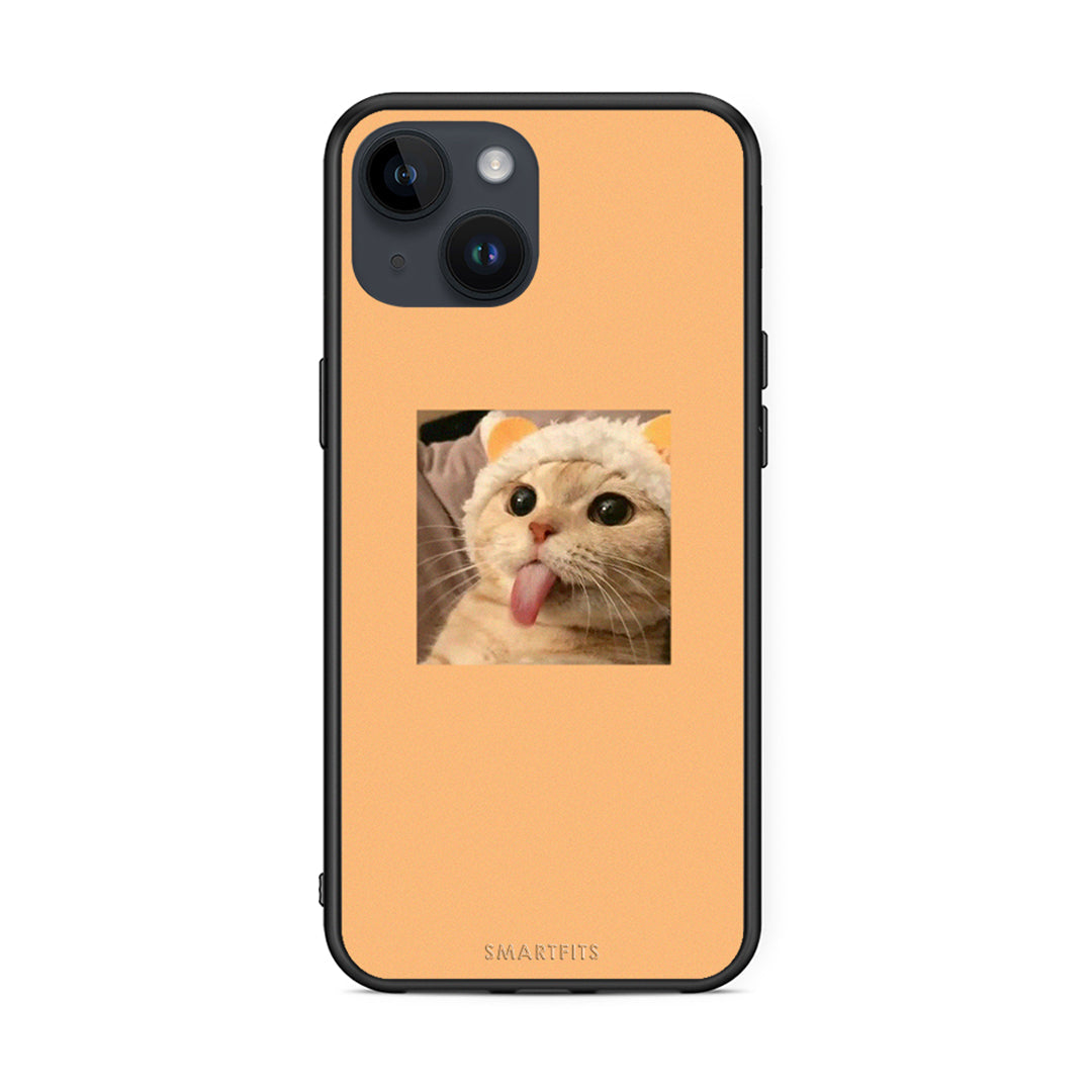 iPhone 15 Cat Tongue θήκη από τη Smartfits με σχέδιο στο πίσω μέρος και μαύρο περίβλημα | Smartphone case with colorful back and black bezels by Smartfits