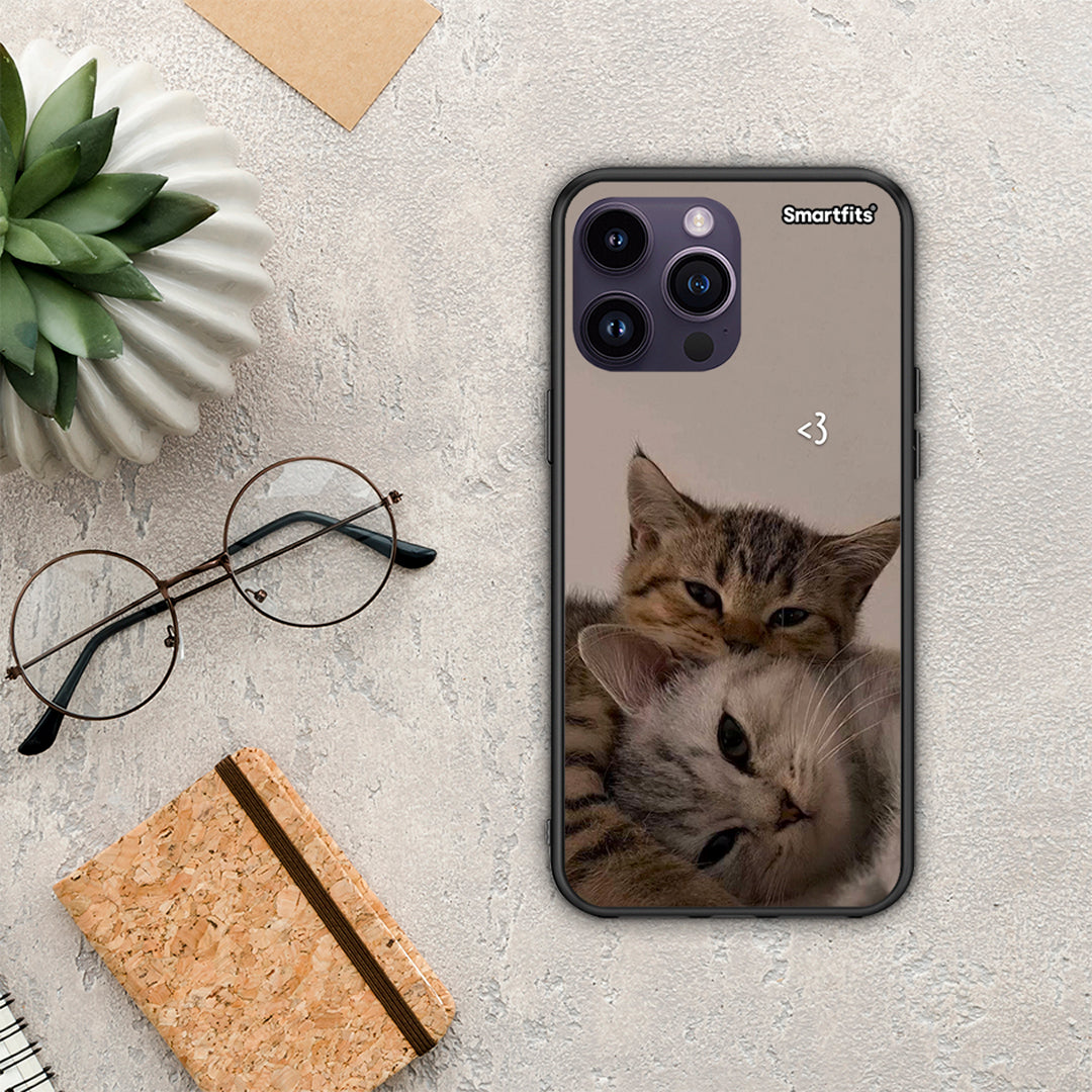 Cats in Love - iPhone 14 Pro case
