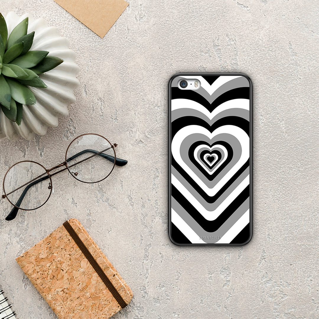 Black Hearts - iPhone 5 / 5s / SE case
