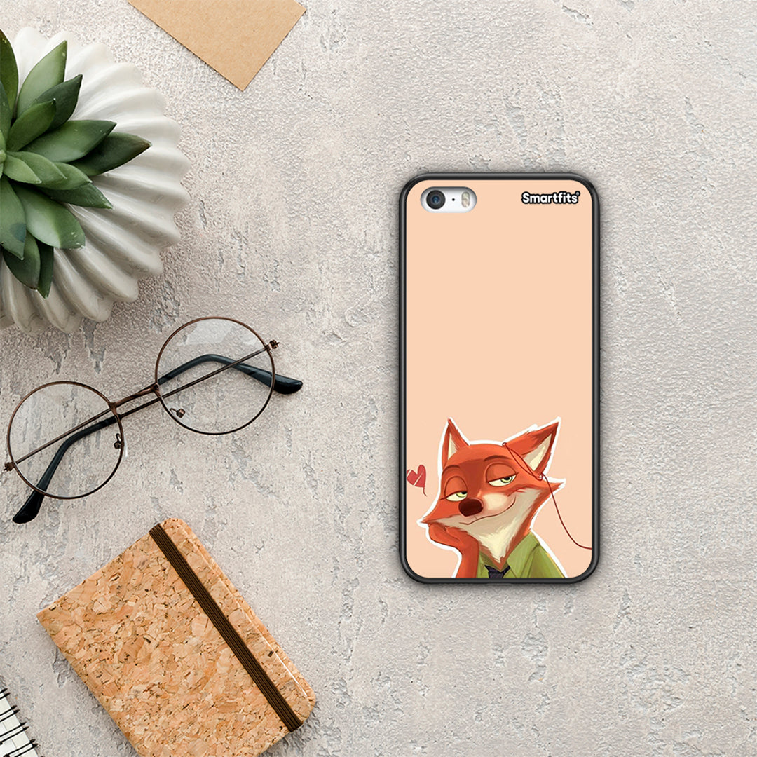 Nick Wilde and Judy Hopps Love 1 - iPhone 5 / 5S / SE case