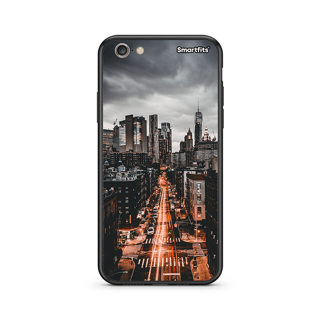 iPhone 7/8 City Lights θήκη από τη Smartfits με σχέδιο στο πίσω μέρος και μαύρο περίβλημα | Smartphone case with colorful back and black bezels by Smartfits