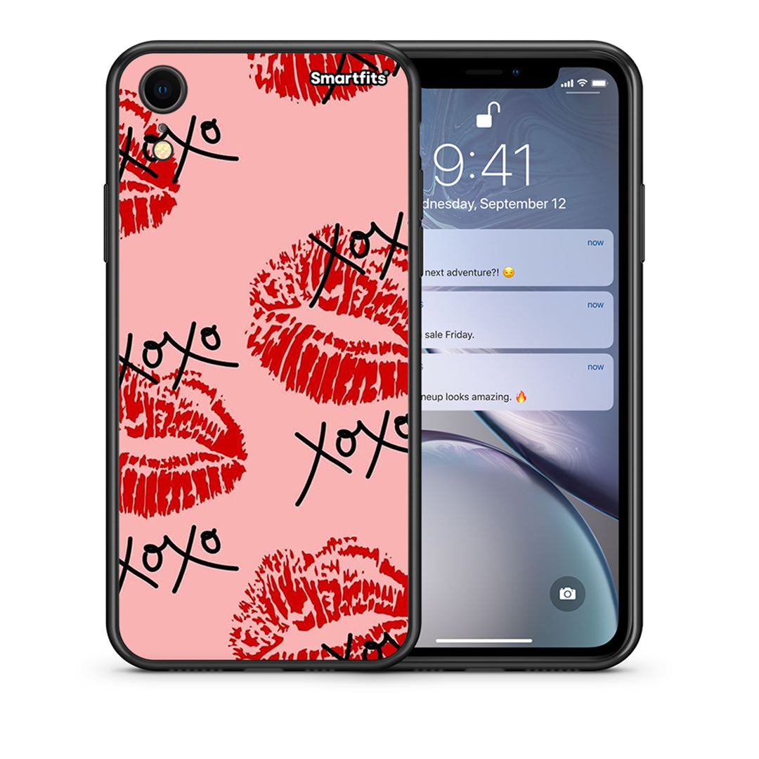 Θήκη iPhone XR XOXO Lips από τη Smartfits με σχέδιο στο πίσω μέρος και μαύρο περίβλημα | iPhone XR XOXO Lips case with colorful back and black bezels